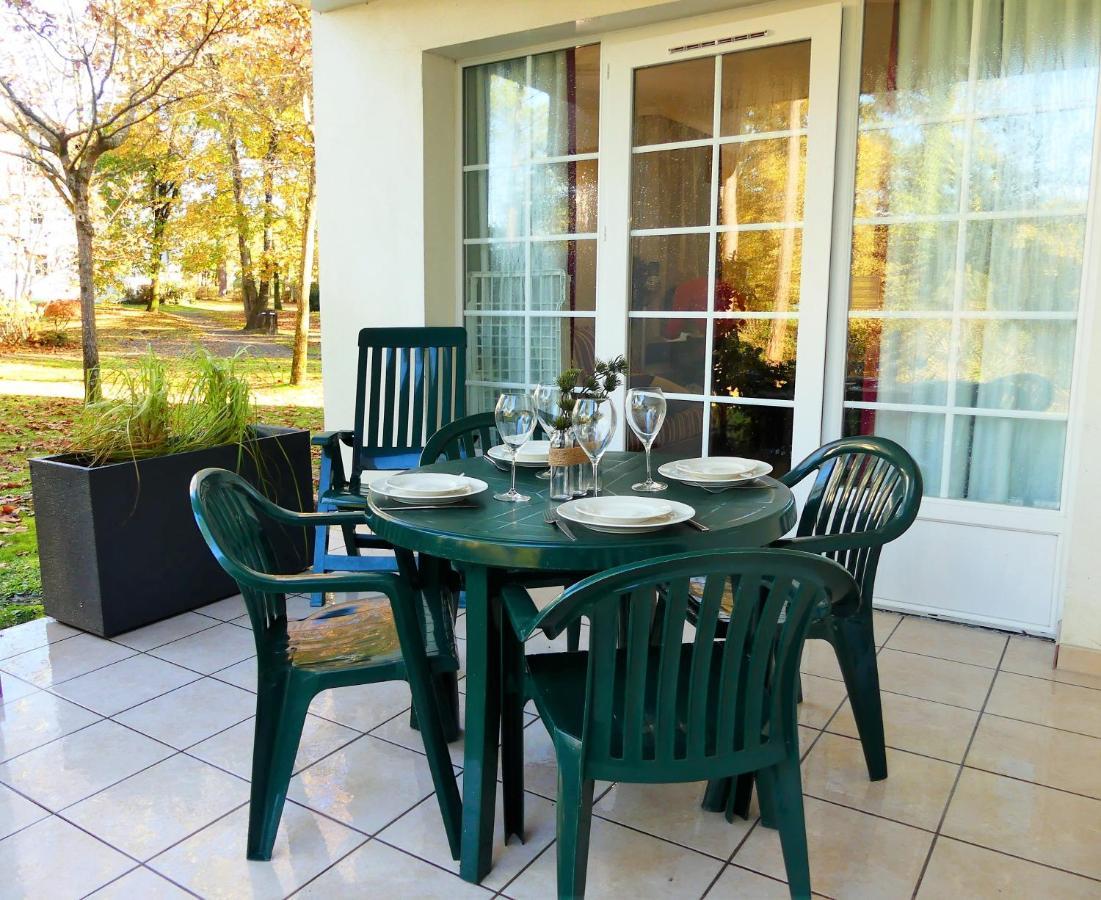Appartement En Residence Pierre Et Vacance Au Golf Biscarrosse Exteriör bild