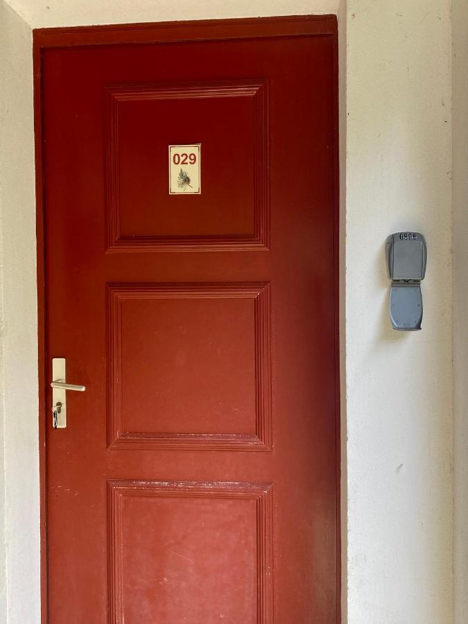 Appartement En Residence Pierre Et Vacance Au Golf Biscarrosse Exteriör bild