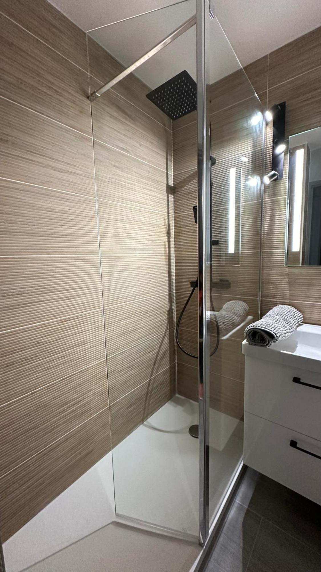 Appartement En Residence Pierre Et Vacance Au Golf Biscarrosse Exteriör bild